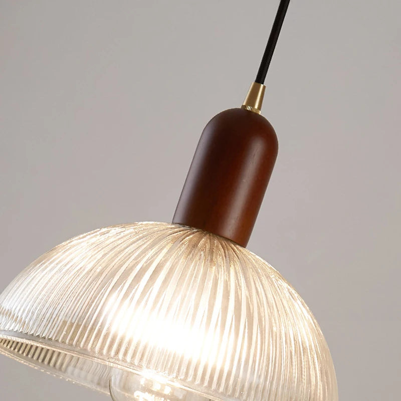 Pendente de Vidro Canelado com Detalhe em Madeira Essenza TG